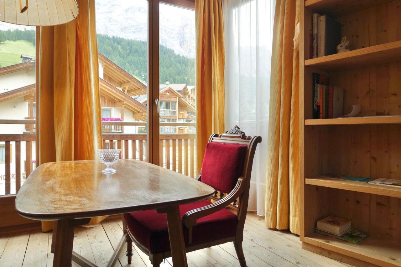 Apartments Da La Vedla Flats San Cassiano  Dış mekan fotoğraf